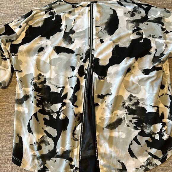 🍍Grey top - Picture 2 of 4